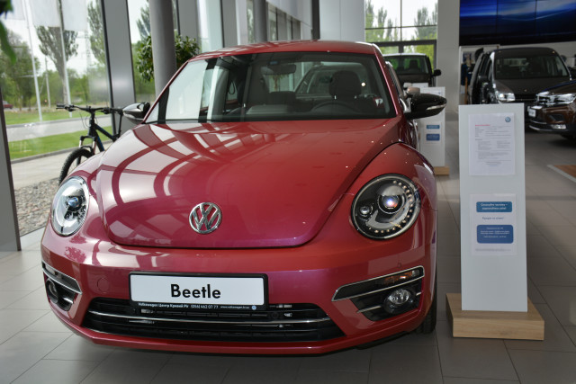 Лимитированная версия Beetle Pink в Volkswagen Центр Кривой Рог!