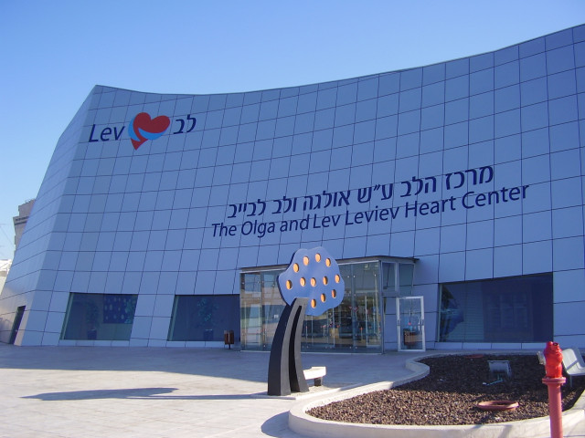Доктор из Израиля осмотрит раненного оператора сайта «Первый Криворожский»