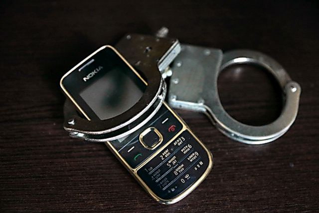 За кражу телефона и избиение несовершеннолетней криворожанина посадят на 3 года