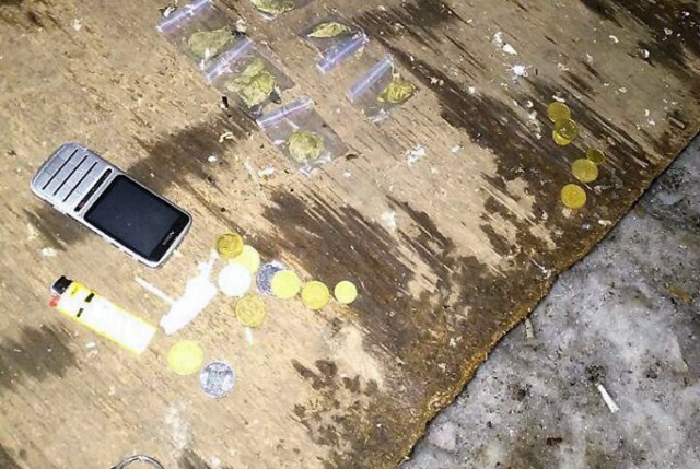 Полицейские задержали несовершеннолетнего с наркотиками в Кривом Роге