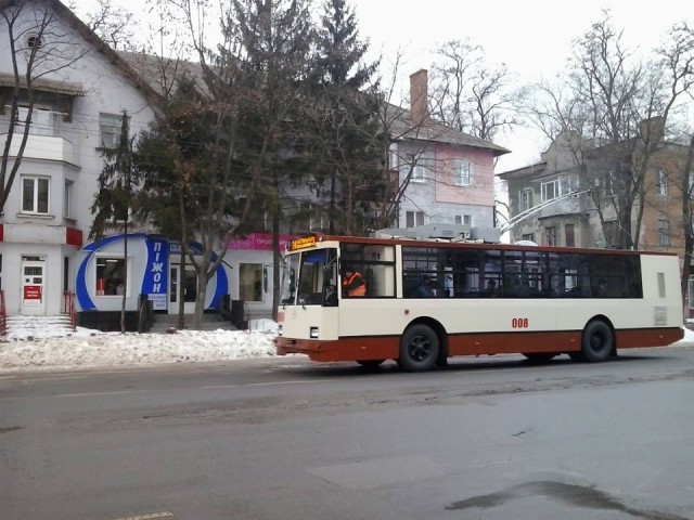 Отремонтированный тролейбус перевозит «воздух», а не криворожан