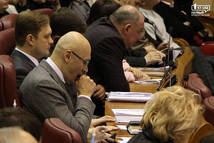 Зачем летал Удод: кредиты и гранты, обещания и реальность