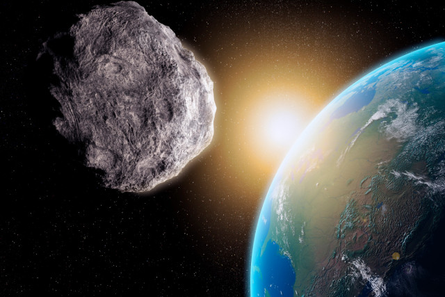 Астероид размером с грузовик пролетел рядом с Землей