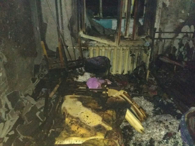 Во время пожара в Кривом Роге пенсионерка отравилась угарным газом