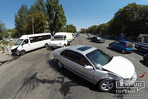 В результате ДТП в Кривом Роге пострадали пять человек (ОБНОВЛЕНО)