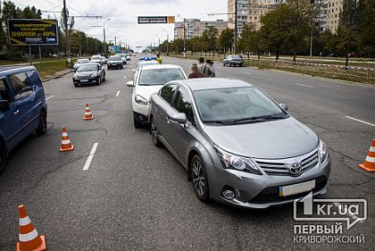 Nissan «догнал» Toyota: ДТП в Кривом Роге