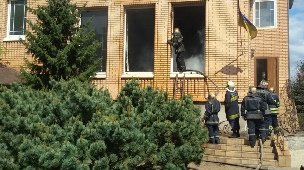 Пожар в комнате частного домовладения в Кривом Роге спасатели тушили полчаса