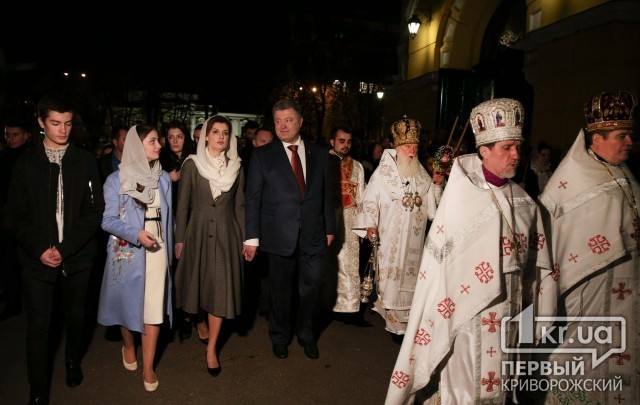 Президент привітав українців з Великоднем