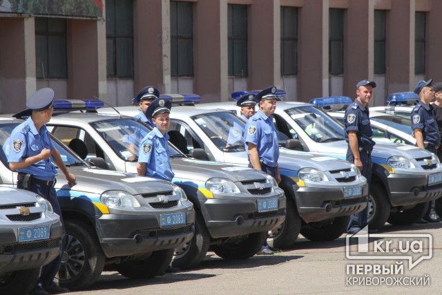 На поминальные выходные криворожан будут охранять пешие и автомобильные патрули полицейских