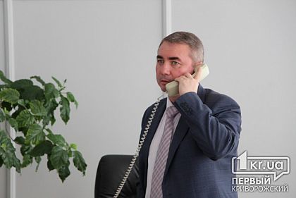 Криворожане пришли на прием к мэру, а его снова нет на месте