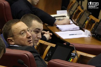 Какие доходы у секретаря горсовета Кривого Рога и его зятя-депутата