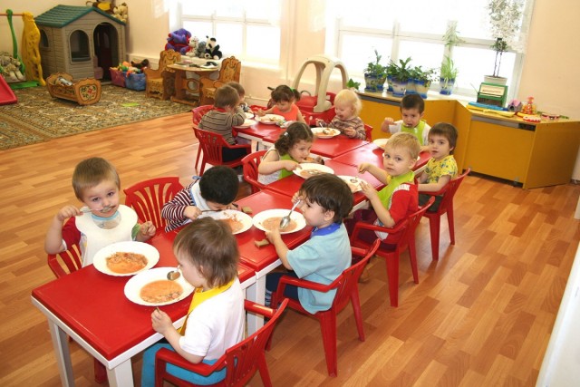 На Днепропетровщине в детском саду массово отравились дети