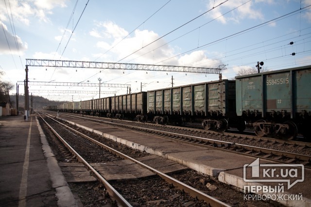 Поїзди з Кривого Рогу затримались через аварію на Укрзалізниці