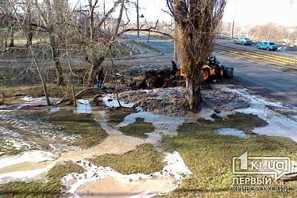 «Кривбассводоканал устраняет порыв, но затапливает дом», - Свидетели событий
