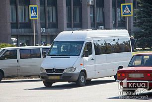 Водитель криворожской маршрутки извинился перед воином, которого оскорбил