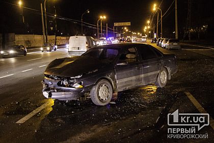 В Кривом Роге на автомагистрали случилось ДТП