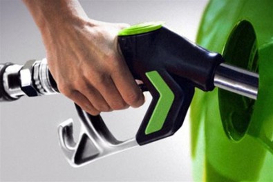 “пессимистический” для автомобилистов прогноз в отношении цен на нефтепродукты в начале предстоящего, 2012-го года