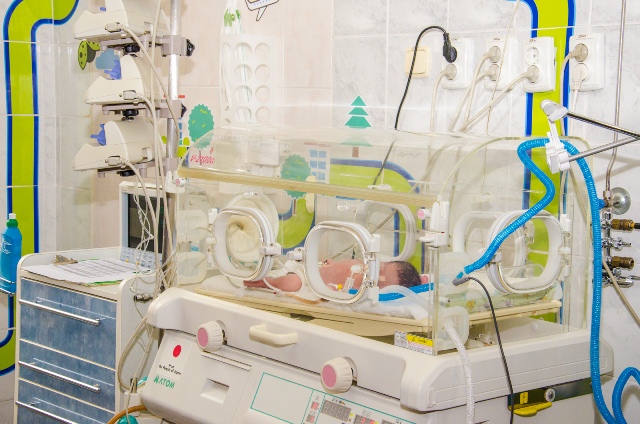 Перші в країні: Дніпропетровська обласна дитяча лікарня отримала найсучасніші апарати штучного дихання