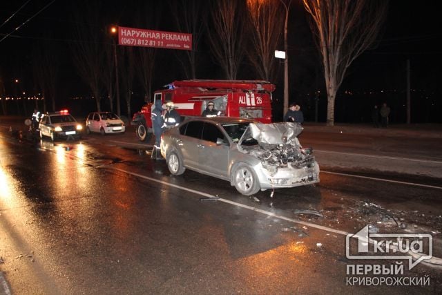 ДТП в Кривом Роге. Skoda «протаранила» маршрутку