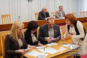 Таки по 6? Депутаты не поддержали мораторий на стоимость проезда в Кривом Роге