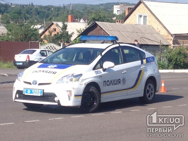 ДТП в Кривом Роге. Автомобиль новой патрульной полиции столкнулся с Volkswagen