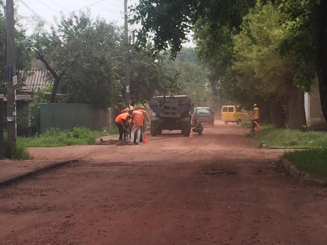 В Долгинцевском районе начался ремонт «обещанной» дороги