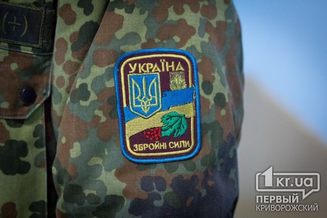 Півтисячі чоловіків Дніпропетровщини підписали контракт з армією у лютому