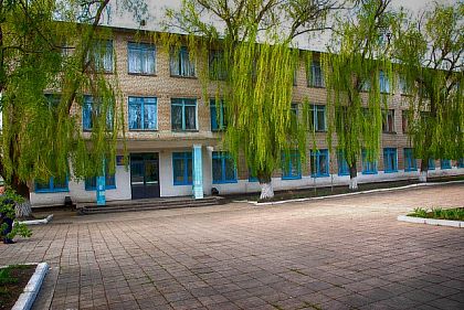 Школьники-переселенцы. В Кривом Роге могут закрыть школу