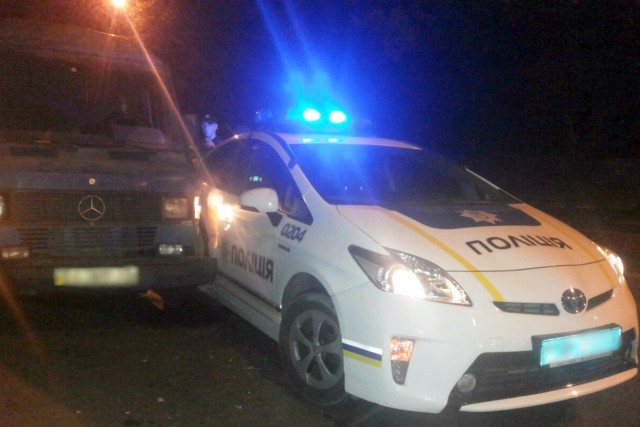 ДТП в Кривом Роге: Автомобиль патрульной полиции столкнулся с «Mercedes»