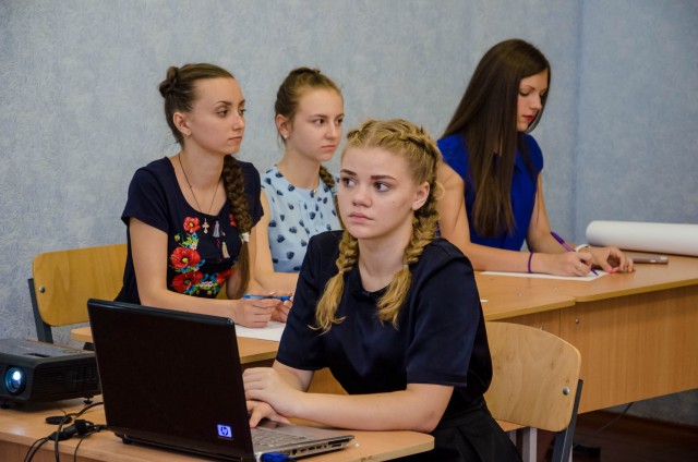 Молодежи Днепропетровщины помогут начать собственное дело