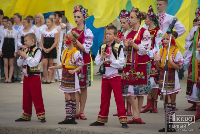 Петриківський дивоцвіт зібрав 30 тисяч людей з усієї області