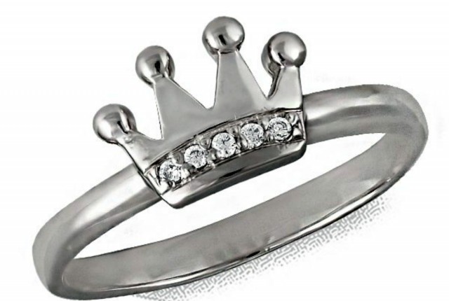 Кольцо-корона — подарок, который не оставит равнодушной ни одну женщину