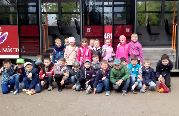Любознательные дети: Школьникам рассказали об истории криворожского трамвая