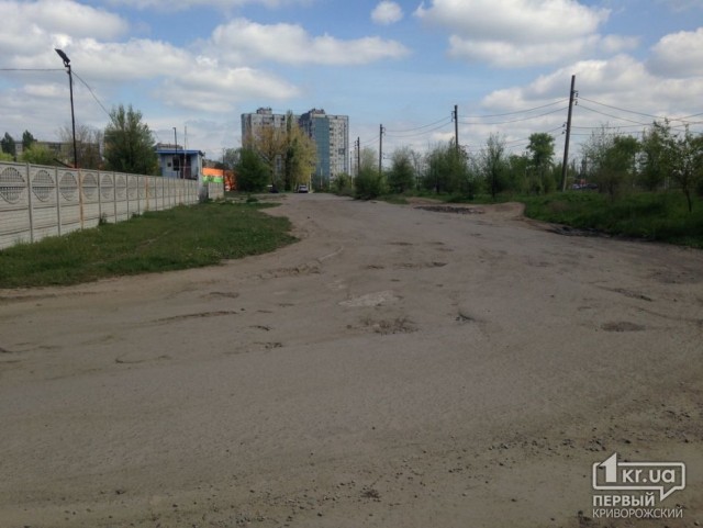 Из своего кармана: Днепропетровская ОГА заставила подрядчиков переделать ремонт дорог