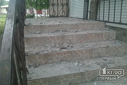 Зона обрушения: В центре города дом распадется на части