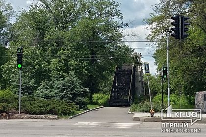 Космические цены на земные блага. В Терновском районе установлен  светофор