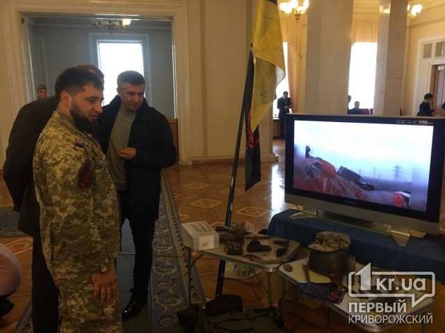 Выставка музея батальона «Кривбасс» в Верховной Раде Украины