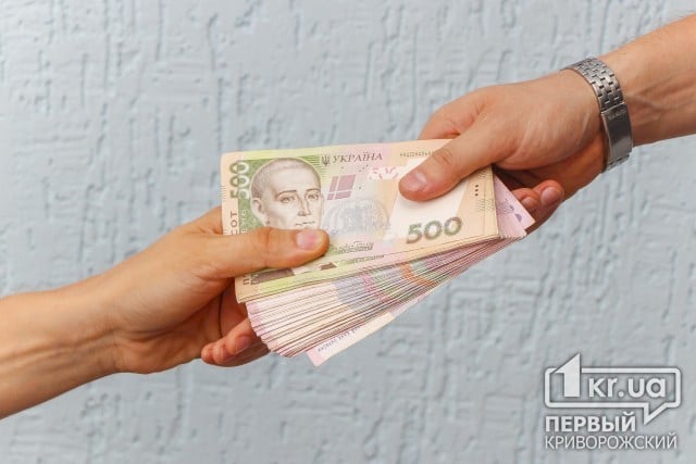 4,3 миллиона гривен незаконно выплатили переселенцам Днепропетровской области