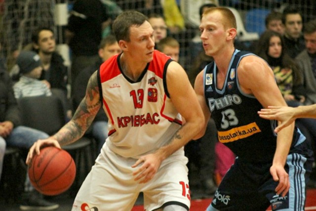 Баскетболисты Кривбасса сыграли против Днепра
