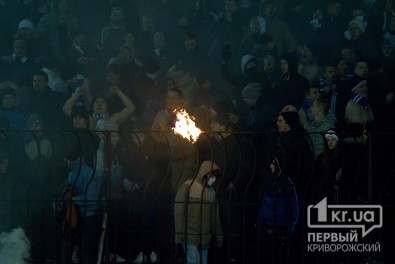 Эксклюзивное видео беспорядков киевских фанатов на матче «Кривбасса» и «Динамо»