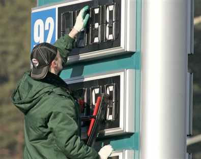 Стоимость бензина в Украине продолжает увеличиваться