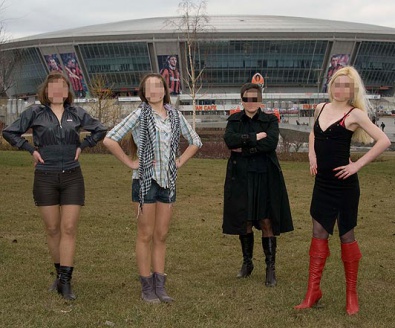Фанатов Евро-2012 предупреждают о ВИЧ-инфицированных украинских проститутках