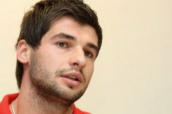 Младен Бартулович вызван в сборную