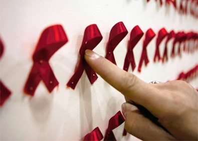 В Кривом Роге мужчины чаще заражаются ВИЧ-инфекцией, чем женщины (статистика)