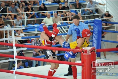 Криворожане завоевали 6 медалей на чемпионате Украины по таиландскому боксу Муай Тай