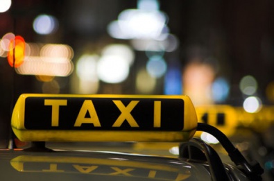 Таксист сядет на 4 года за отказ везти пьяных пассажиров