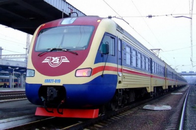 К празднику Пасхи Приднепровская железная дорога ввела дополнительные рейсы