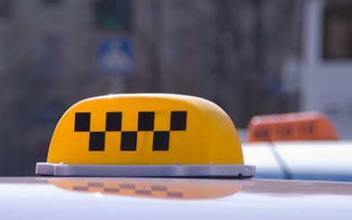 В области устроили проверки тарифов на услуги такси