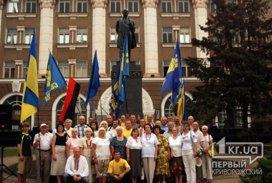 В Кривом Роге отметили годовщину перезахоронения Тараса Шевченко