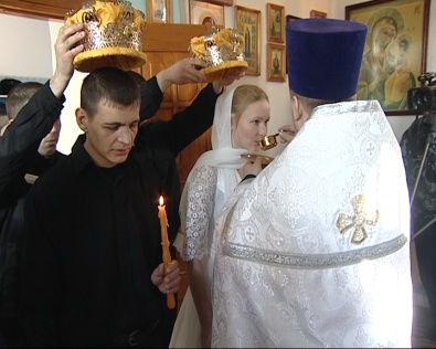 В тюремном храме Днепропетровской области прошла церемония венчания